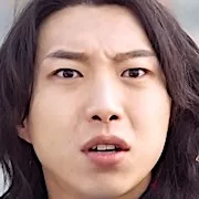 Seo Min-Je as Kang Tae-Oh