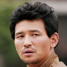 Hwang Jung-min