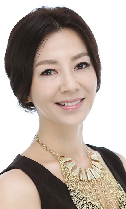 Portrait of South Korean actress Kim Seo-Ra