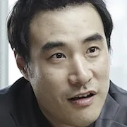 Bae Sung-Woo as Oh Kwon-Ho