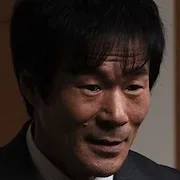 Oh Gwang-Rok as Section Chief Maeng