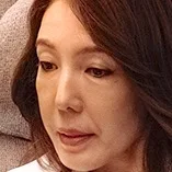 Jeon Soo-kyeong as the mother-in-law