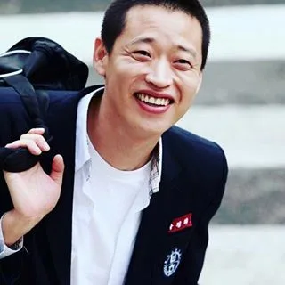 Portrait photograph of South Korean actor Kwon Hyuk-Bum