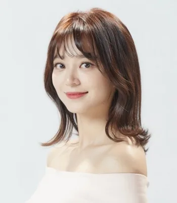 Portrait of South Korean actress Song Ji-In