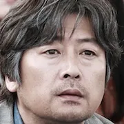 Actor Kim Yun-seok