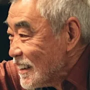Akira Emoto