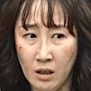 Kim Guk-Hee as Son Hye-In