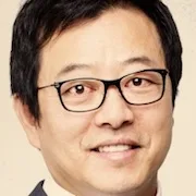 Lee Ki-Young as Lee Sung-Sik