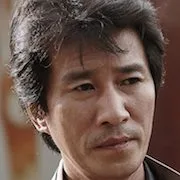 Shin Jung-keun as Detective Squad Chief