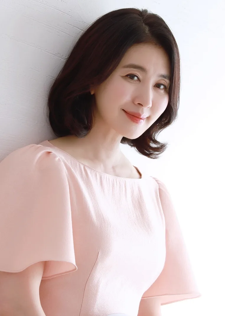 Portrait of South Korean actress Lee Il-Hwa
