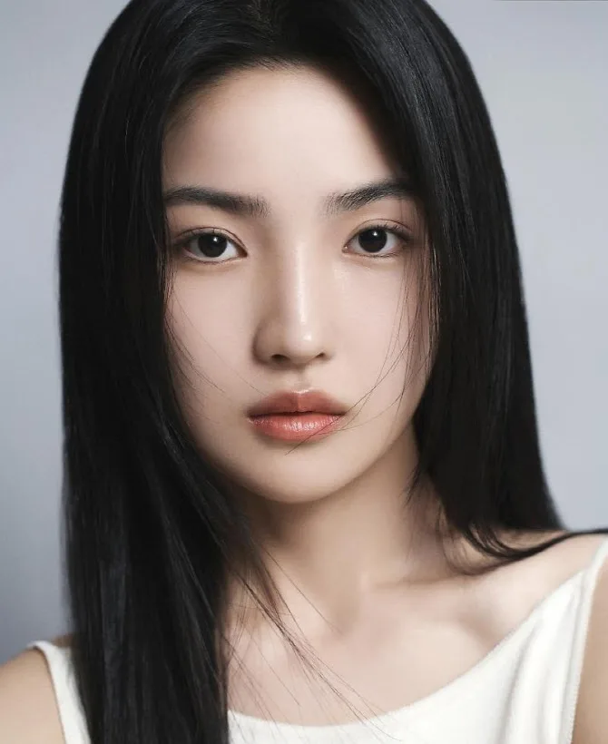 Chun Young-Min portrait photograph