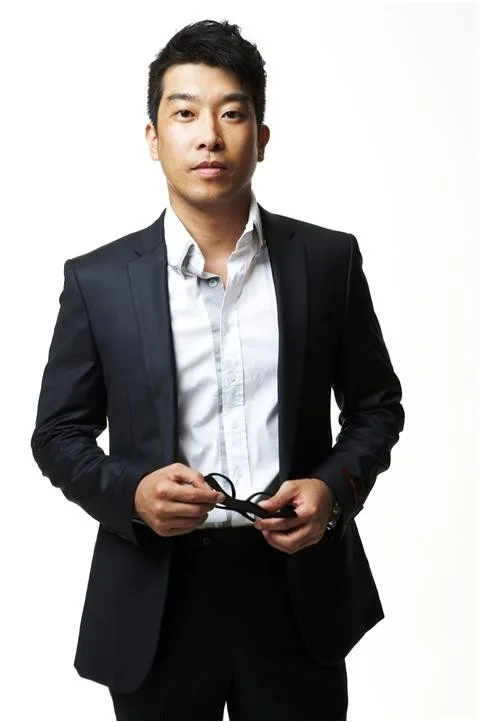Profile photograph of Shin Seung-Yong