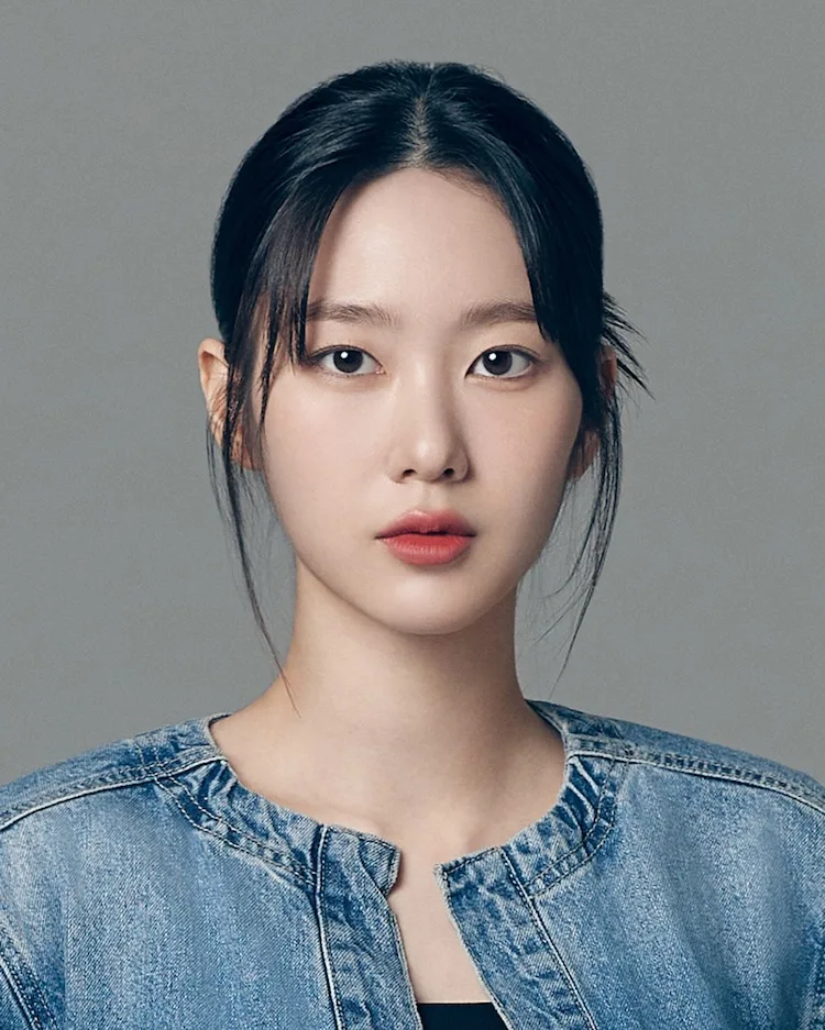 Portrait of Mimi