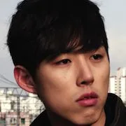 Baek Sung-Hyun as Eun-Hyuk
