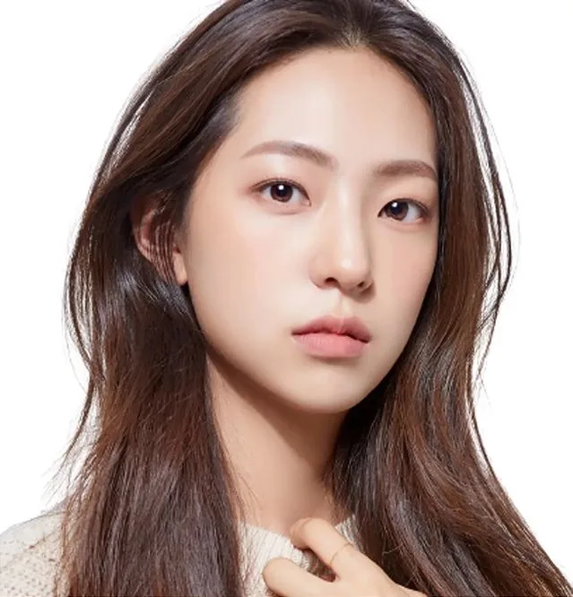 Park Jeong-Yun profile photograph