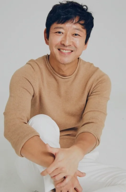 Jung Chan-Hoon profile portrait