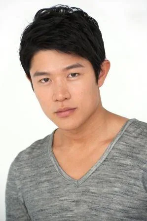 Ryohei Suzuki portrait photograph