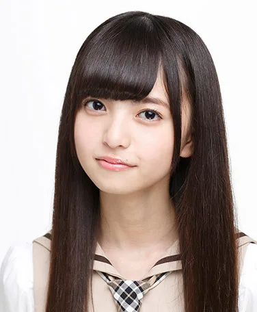Portrait photograph of Asuka Saito