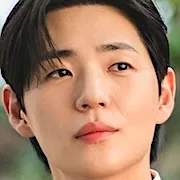Shin Jae-Ha portraying Bae Seong-Chan