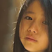 Lee Yoo-Joo as young Ko An-Na