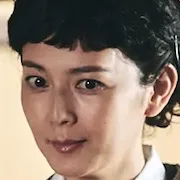 Akiko Kikuchi portrays Kaede Fujita