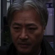 Lee Kyoung-Young as Eun-Hyuk's father