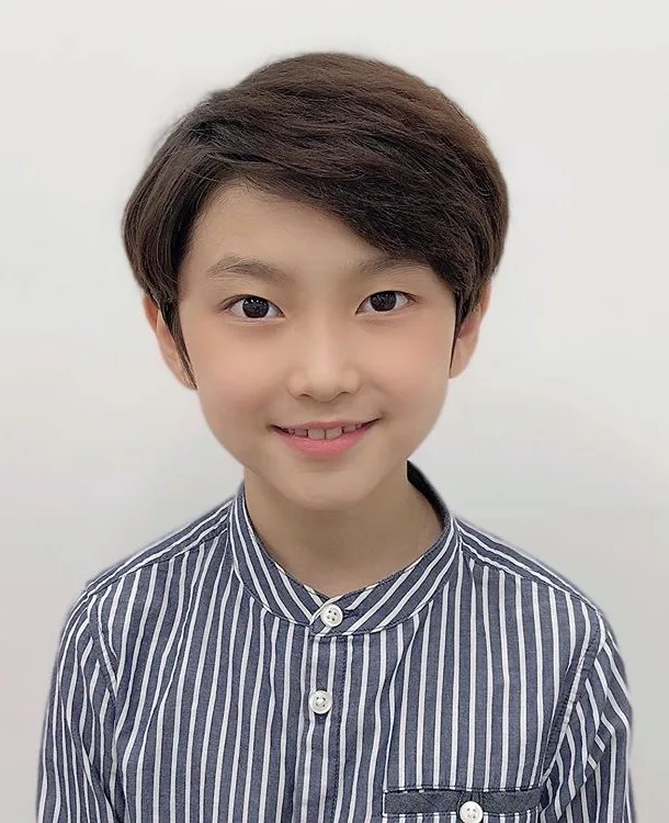 Seo Yoon-Hyuk promotional or profile photograph