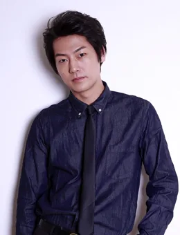 Portrait photograph of Seiji Fukushi