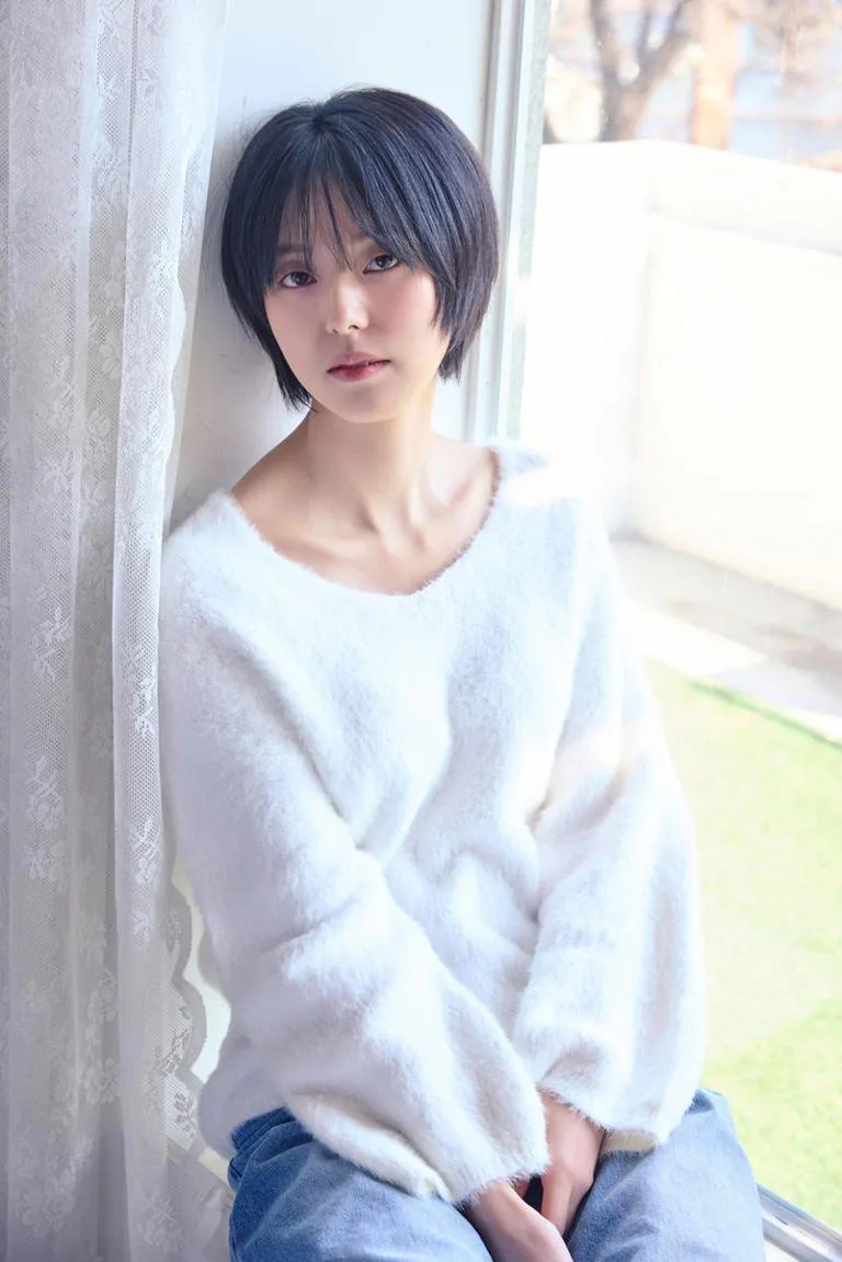 Portrait photograph of actress Jang Se-Rim